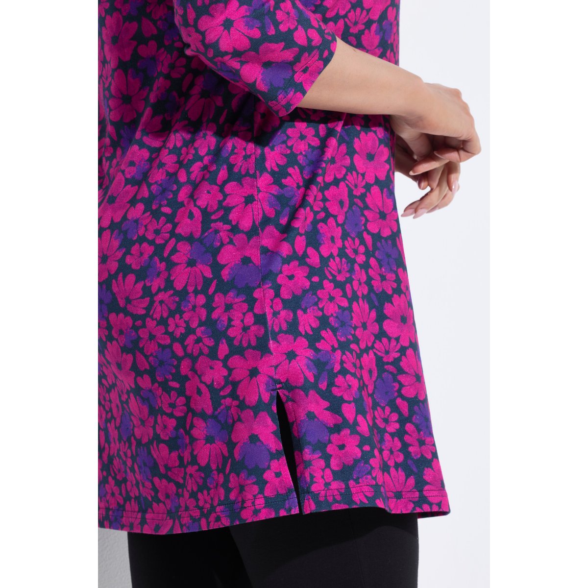 T-shirt long motif à fleurs marine, ULLA POPKEN