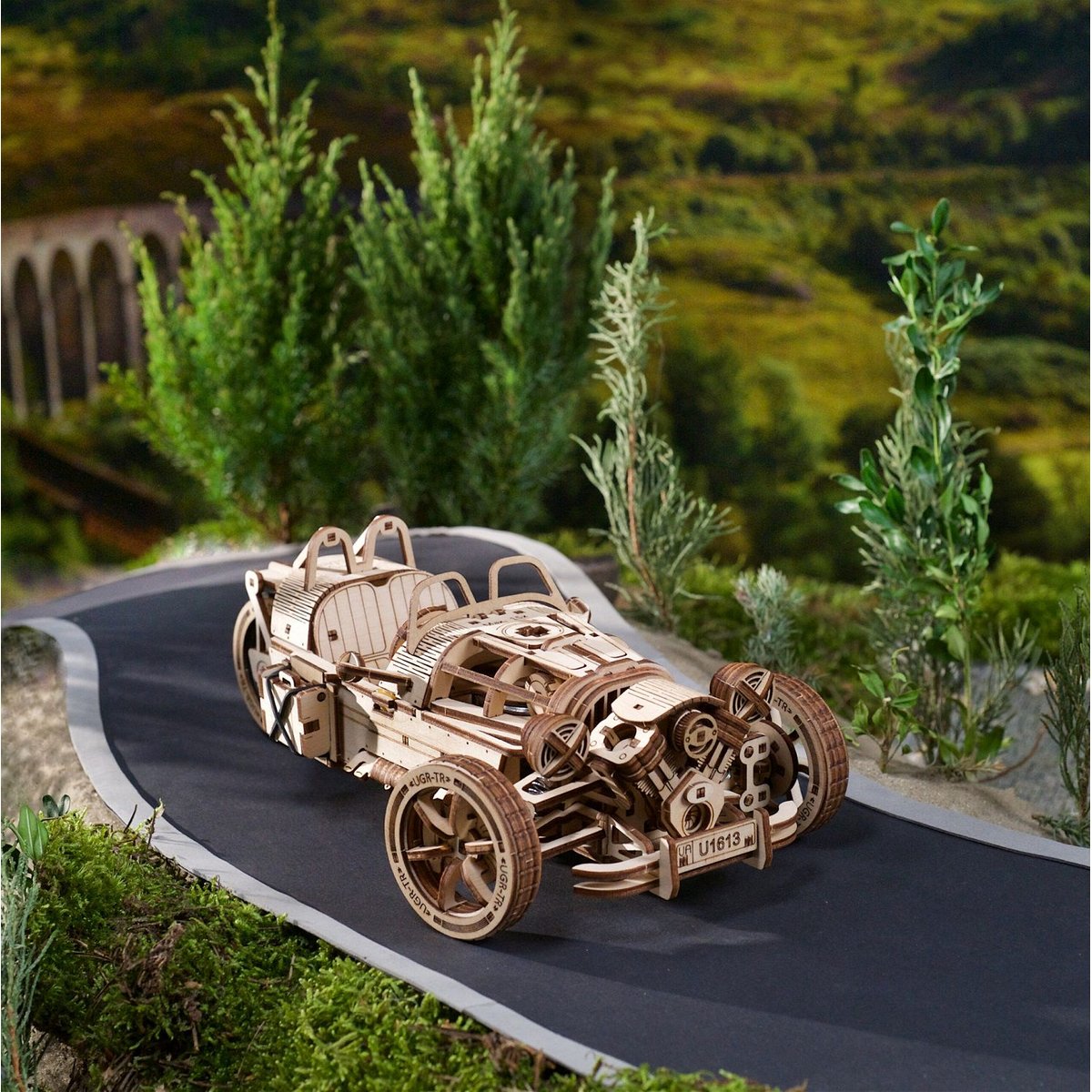 Puzzle 3D UGR-S véhicule à 3 roues beige, UGEARS