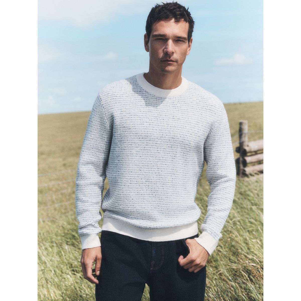 Pull ras du cou en maille torsadée de laine écru, NEXT