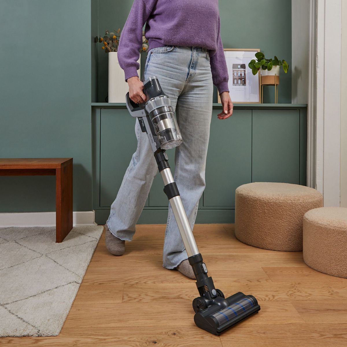 Aspirateur balai EAMU 216 Easy Tech couleur unique, ESSENTIEL B