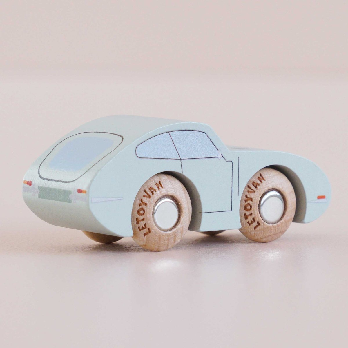 Voiture Jude No 2 bleu clair, LE TOY VAN