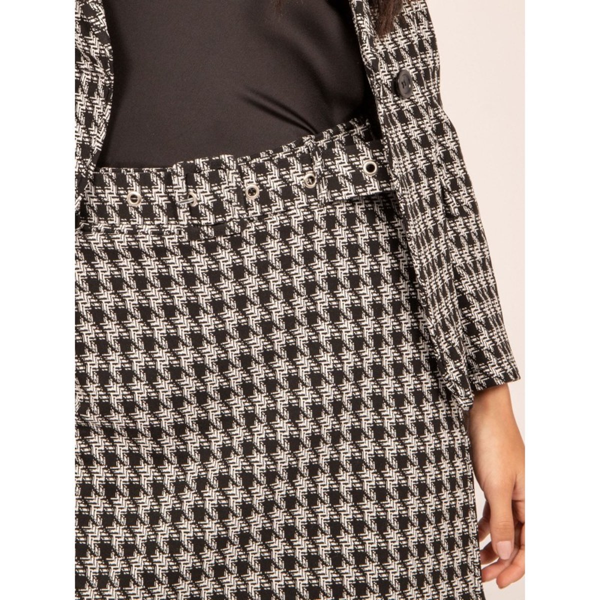 Jupe Short Motifs Xagarv noir, DONA LISA