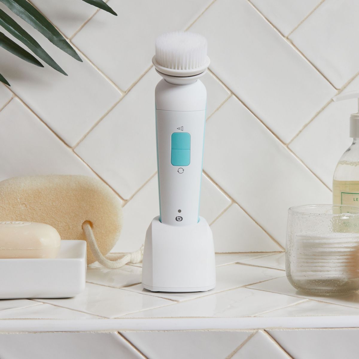 Brosse nettoyante visage EBF3 couleur unique, ESSENTIEL B