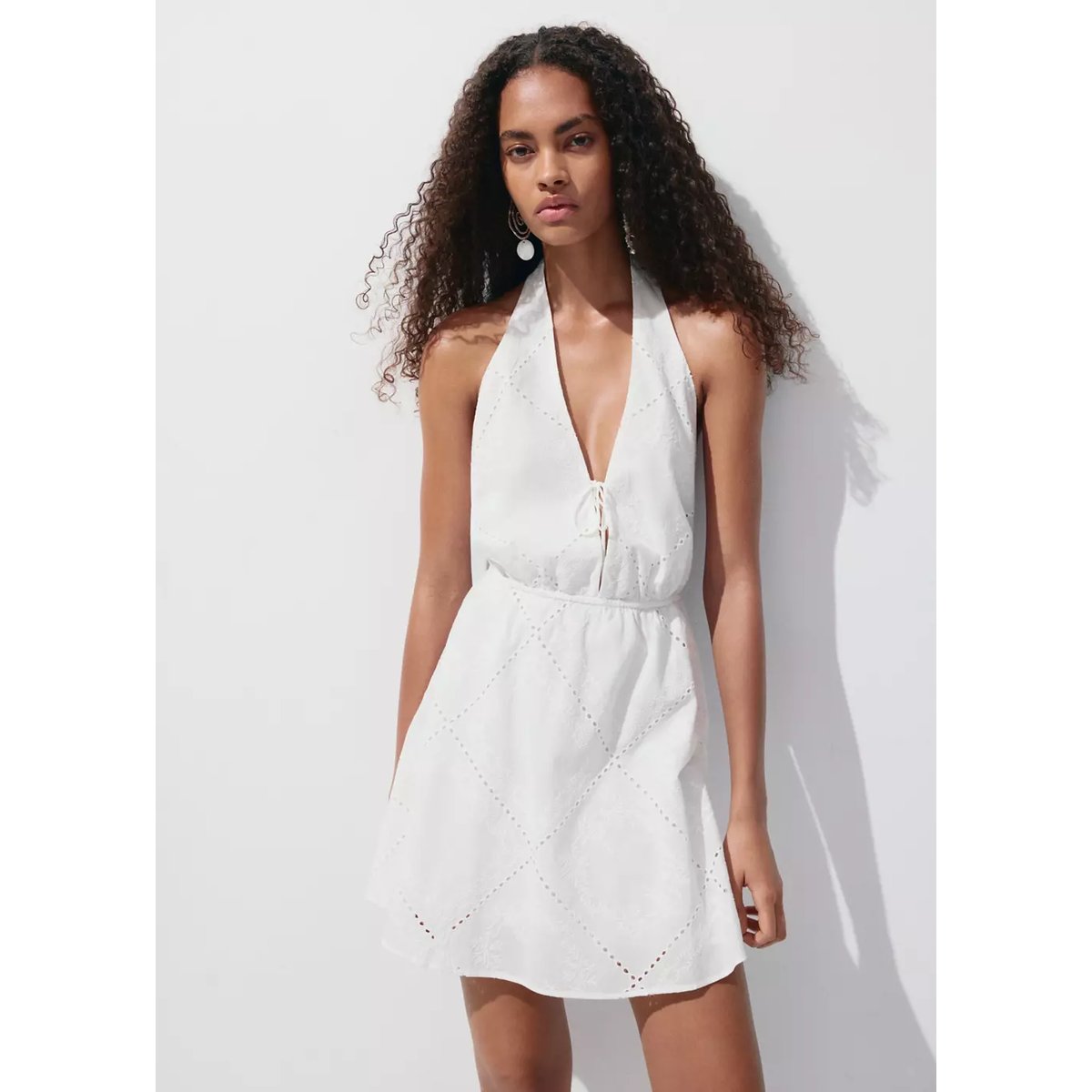 Robe halter avec broderies ajourées blanc, MANGO