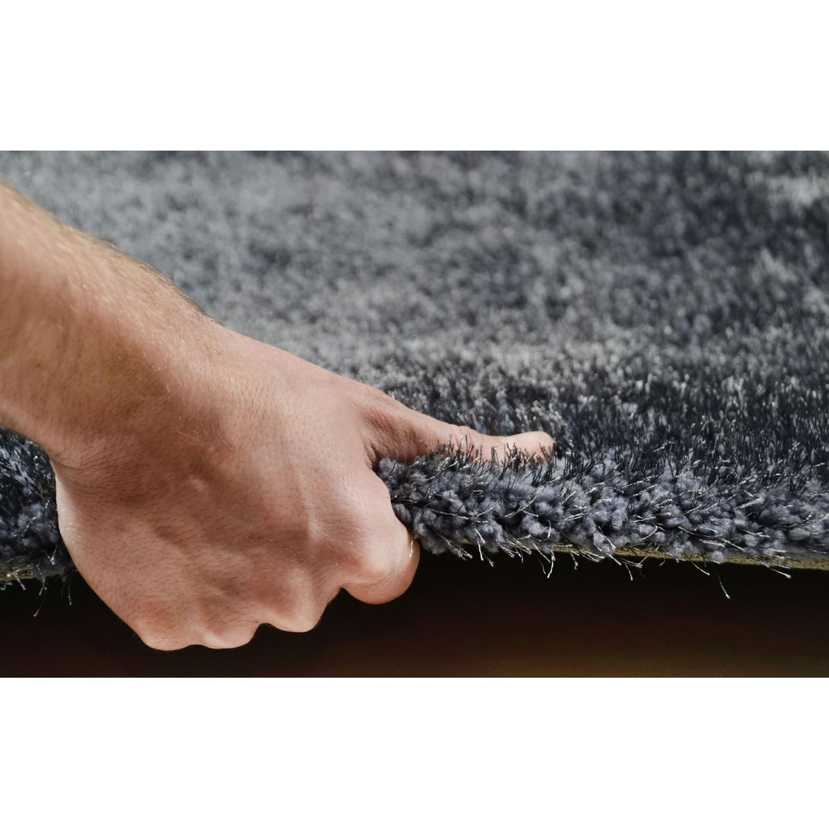 Tapis Shaggy SOFT brillant à poils longs anthracite, TOM TAILOR