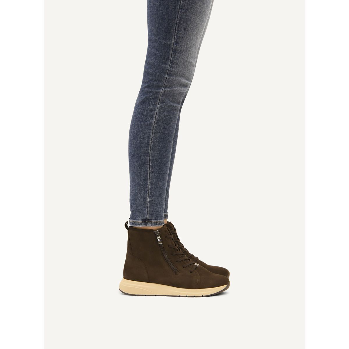 Bottine en cuir marron acajou, CAPRICE