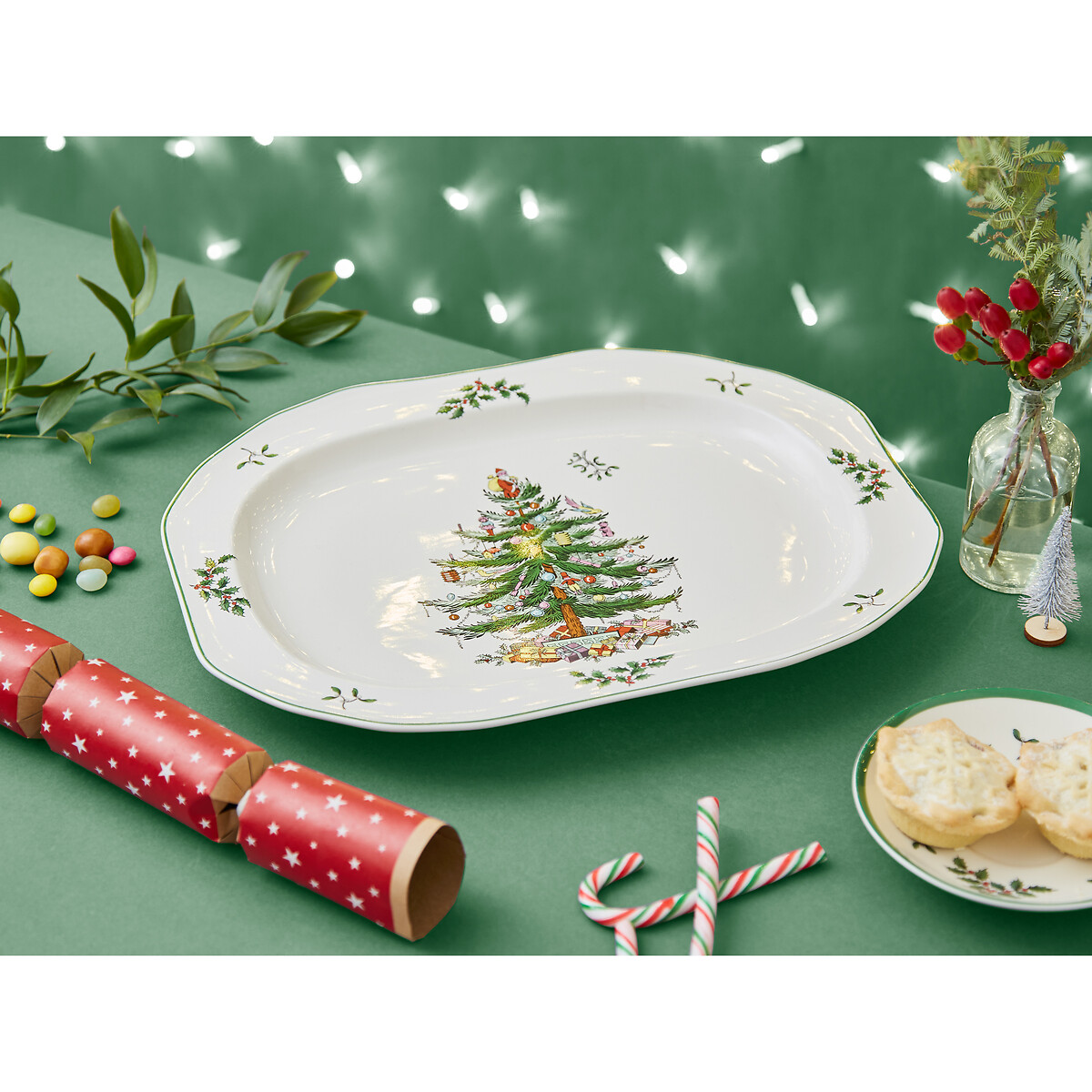 Christmas Tree Sculpted Platter white, SPODE