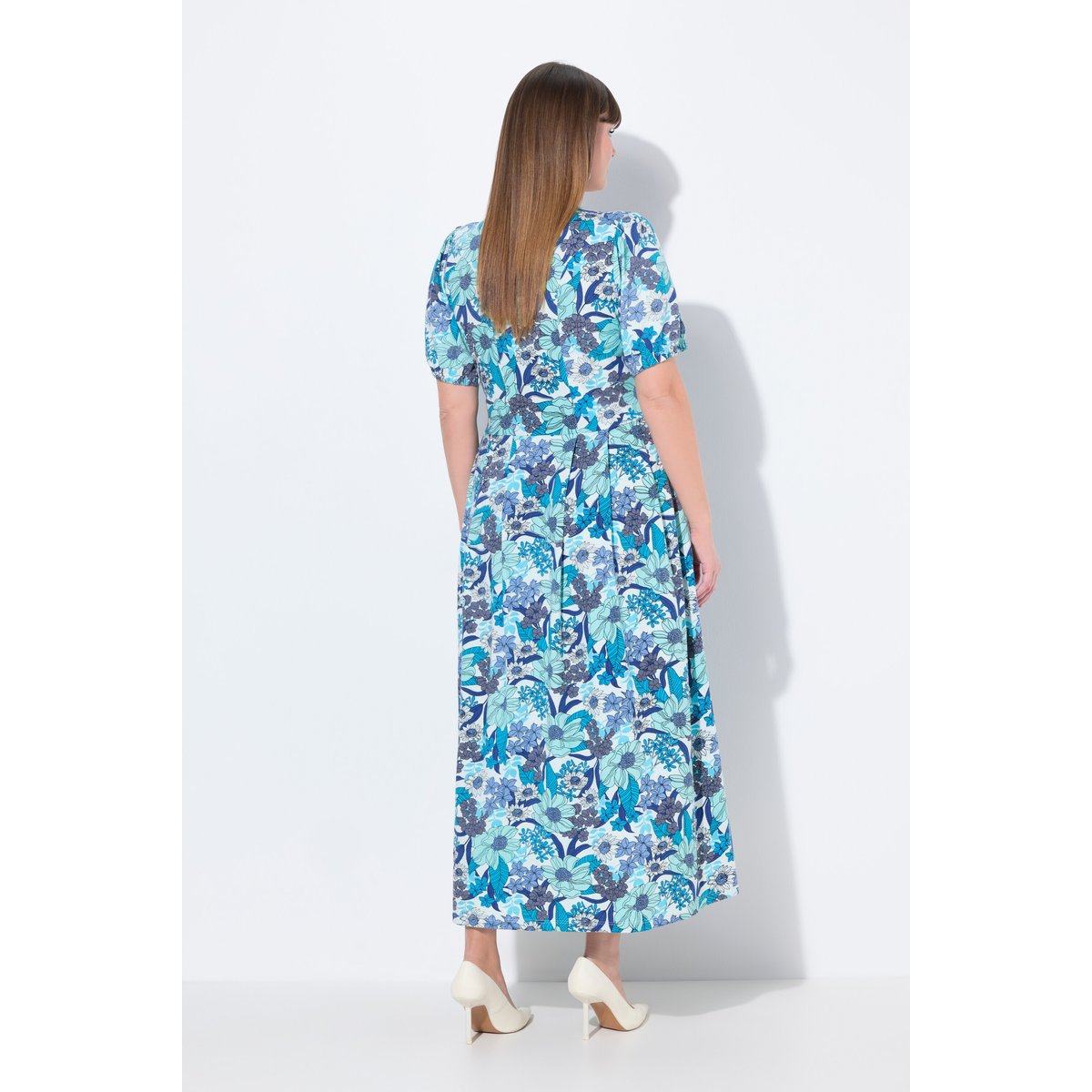 Robe maxi oversize en jersey. Décolleté rond marine, ULLA POPKEN