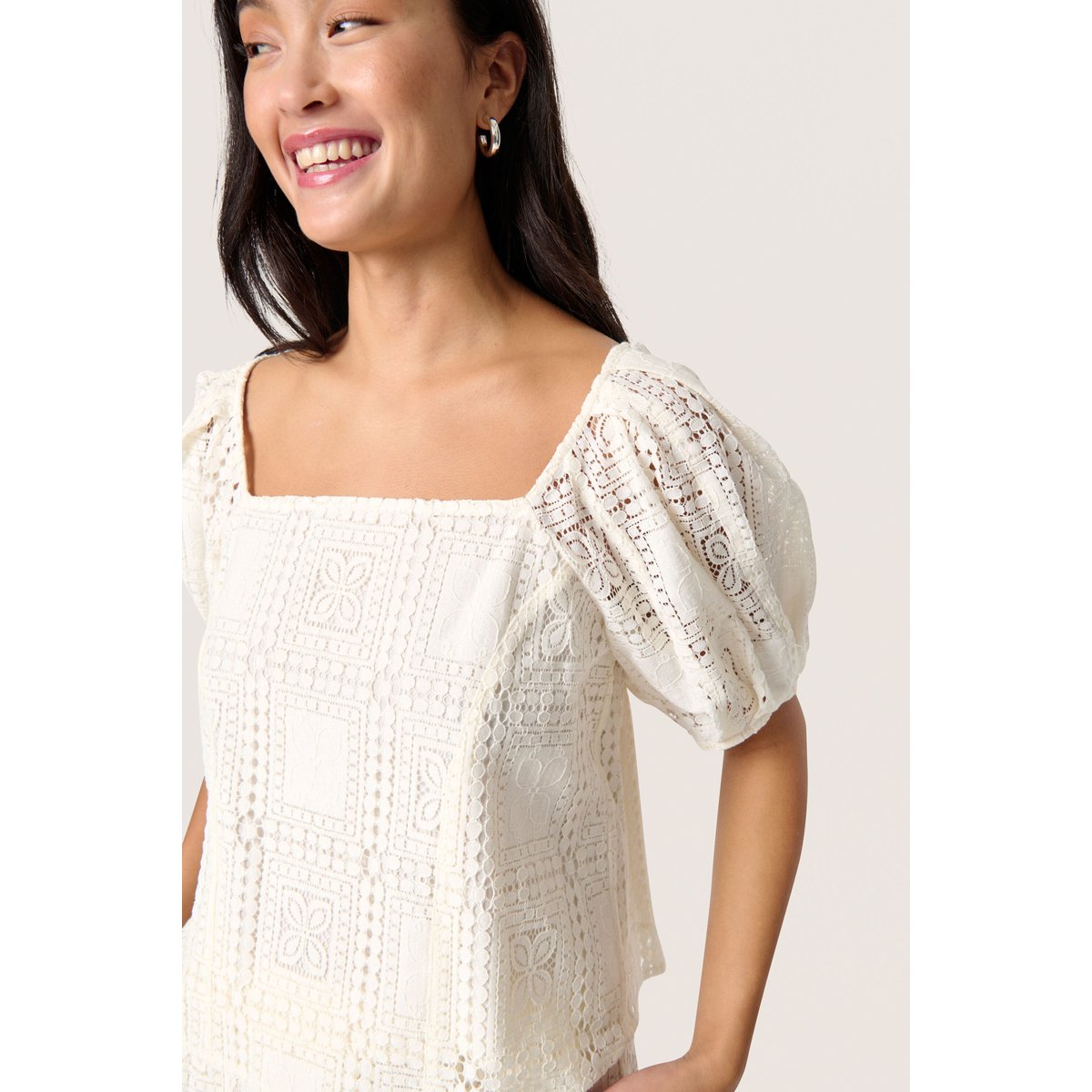 Blouse à manches courtes blanc whisper white, SOAKED IN LUXURY