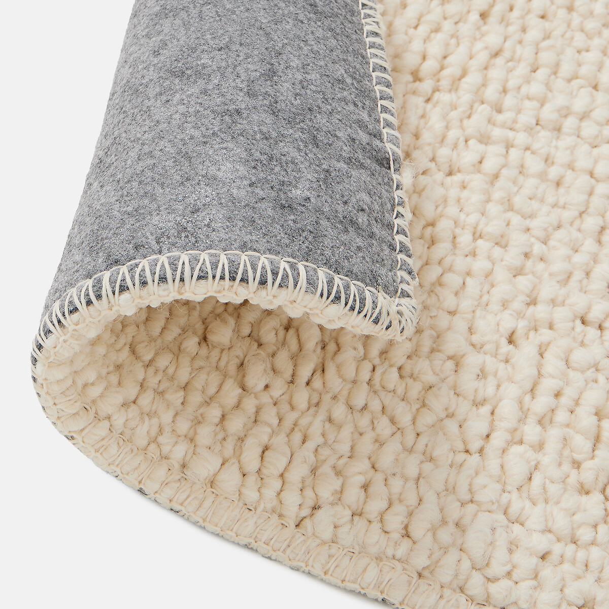 Descente de lit, grosse bouclette effet moquette, CURL ecru, LA REDOUTE INTERIEURS