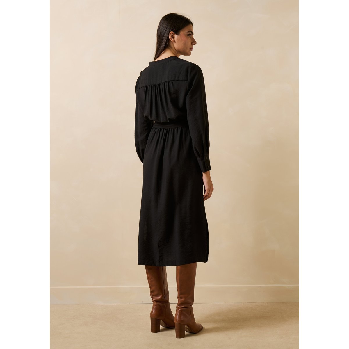 Robe longue manches longues avec ceinture noir, LA FEE MARABOUTEE