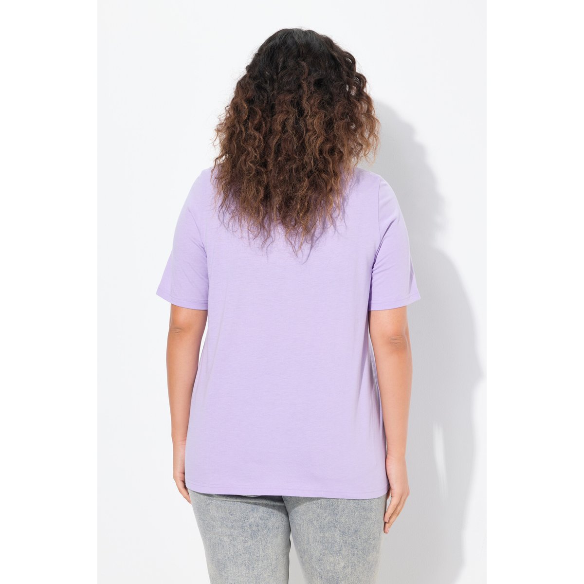 T-shirt à col rond et manches courtes. Motif lavande, ULLA POPKEN