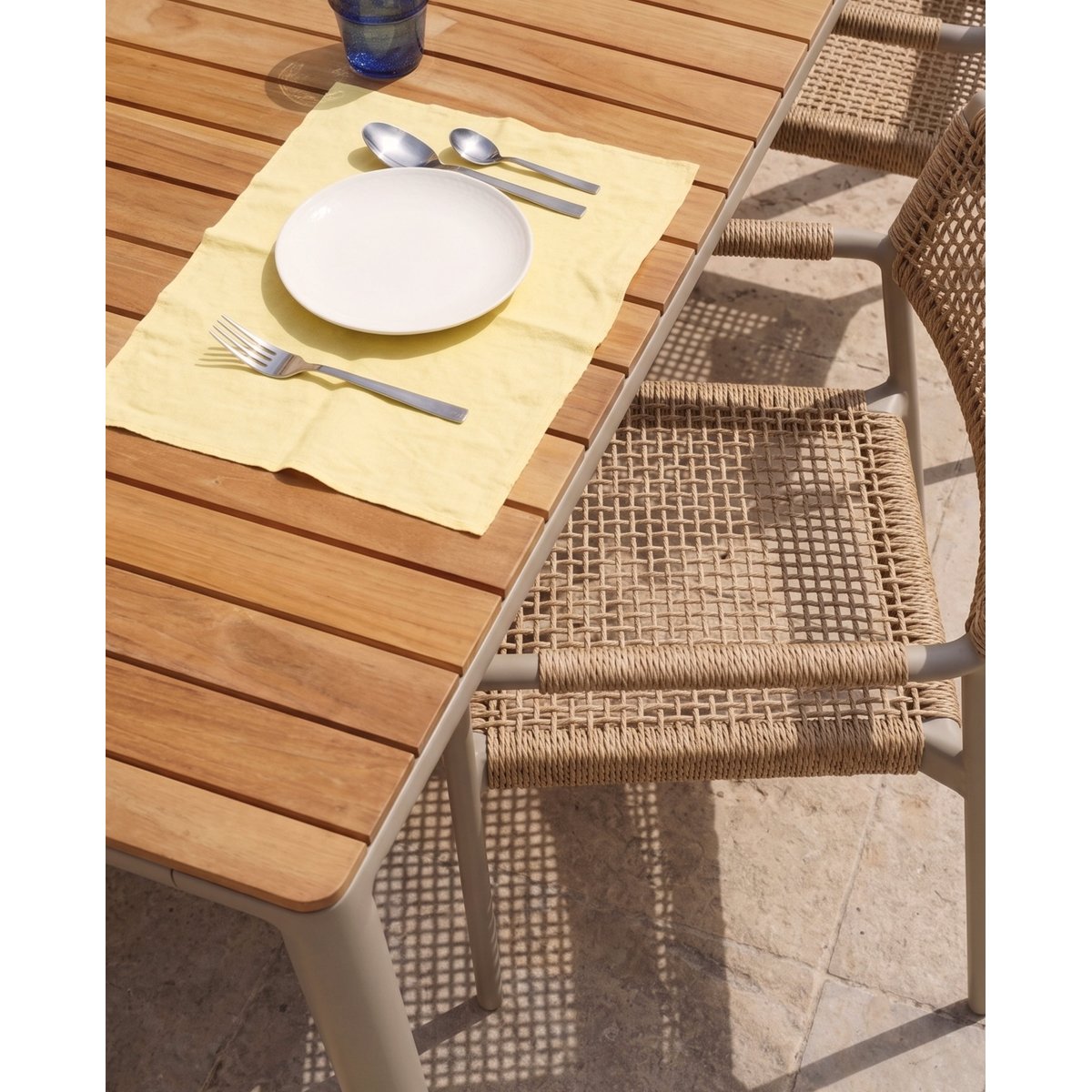Table d'extérieur en teck massif 160x90 cm marron, HANNUN