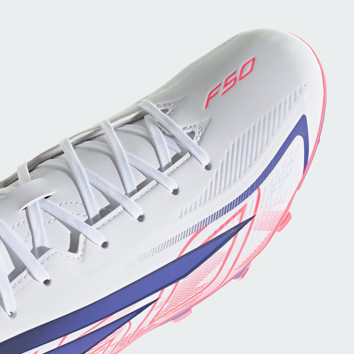 Chaussure De Football F50 Hyperfast Club Terrain Souple / Multi-Surfaces Chaussure De Football F50 Hyperfast Club Terrain Souple / Multi-Surfaces cloud white / solar purple / solar turbo, adidas Performance