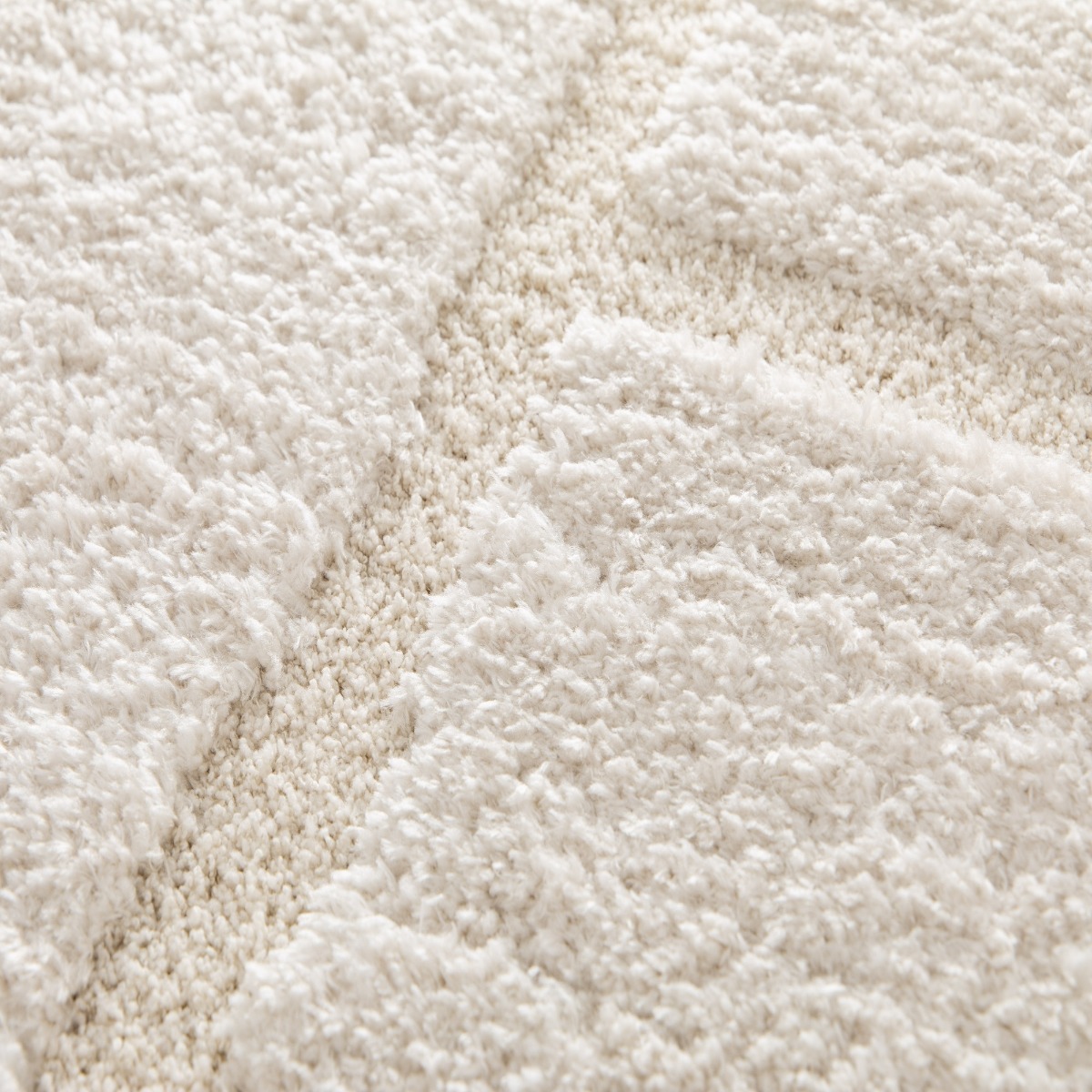 Tapis shaggy doux à relief graphique ORGANIC TRAIT crème, THE DECO FACTORY