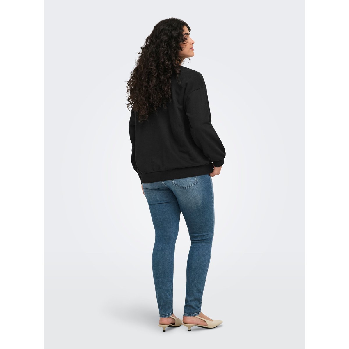 Sweat-Shirt black 2, ONLY CARMAKOMA