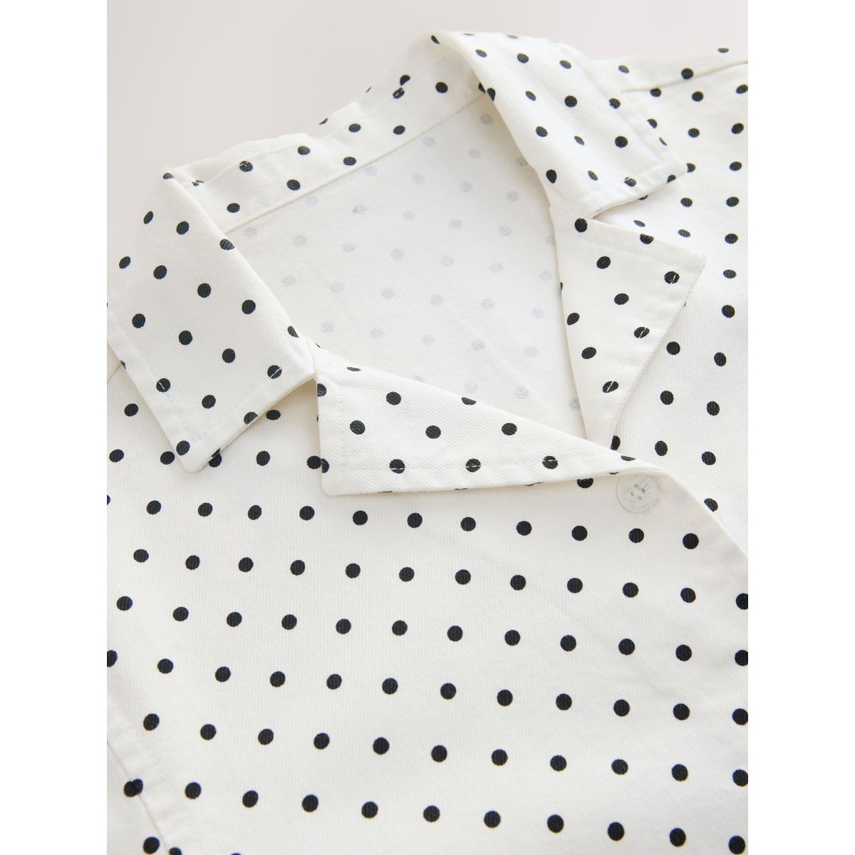 Chemise en jean à manches courtes pois blancs et noirs, NEXT