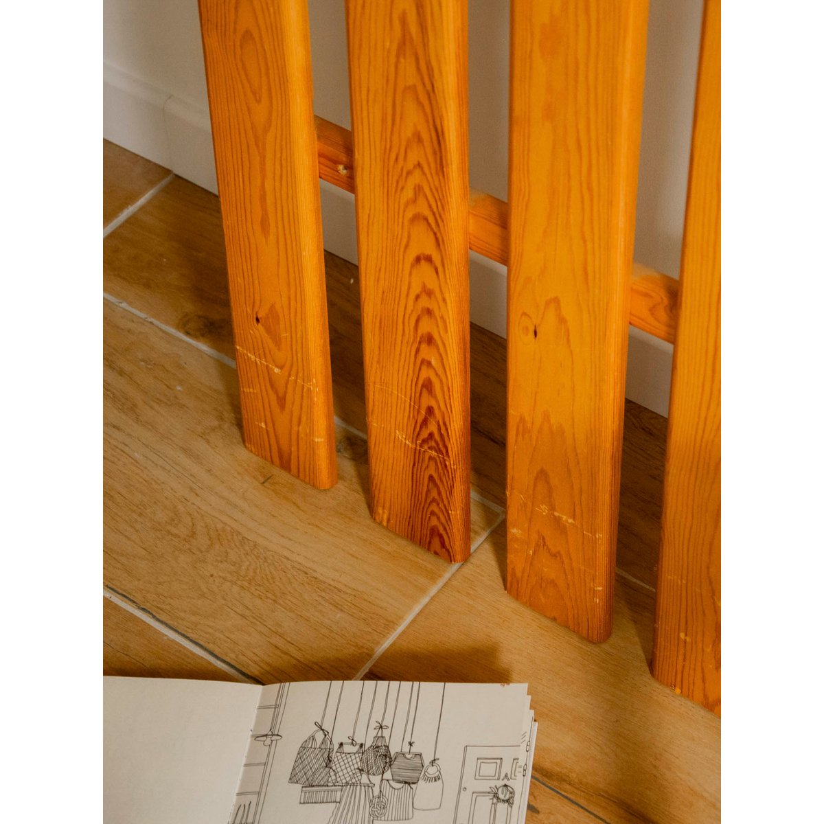 Porte-manteau mural en bois Max N°455 - Bon état bois clair, DEBONGOUT