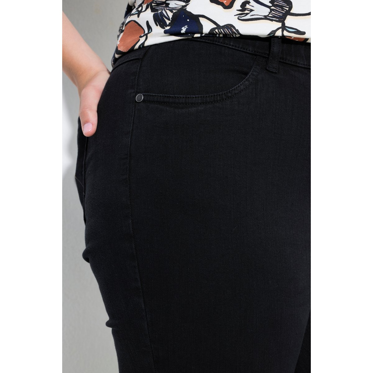 Jean Bootcut Marie en coton bio noir, ULLA POPKEN