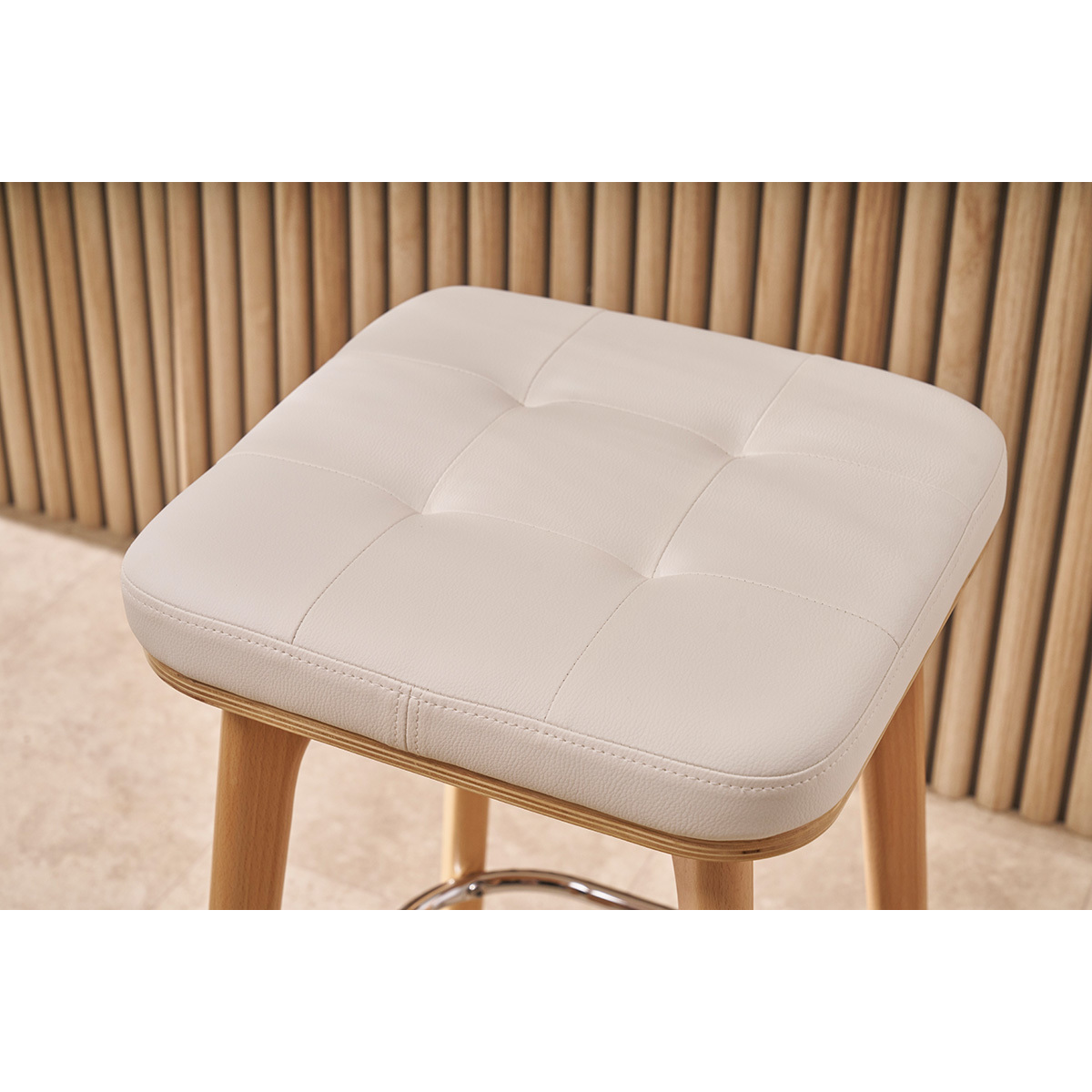 Tabourets de bar pivotants 360° blancs et bois clair H67.5 cm (lot de 2) GRAMMA blanc, MILIBOO