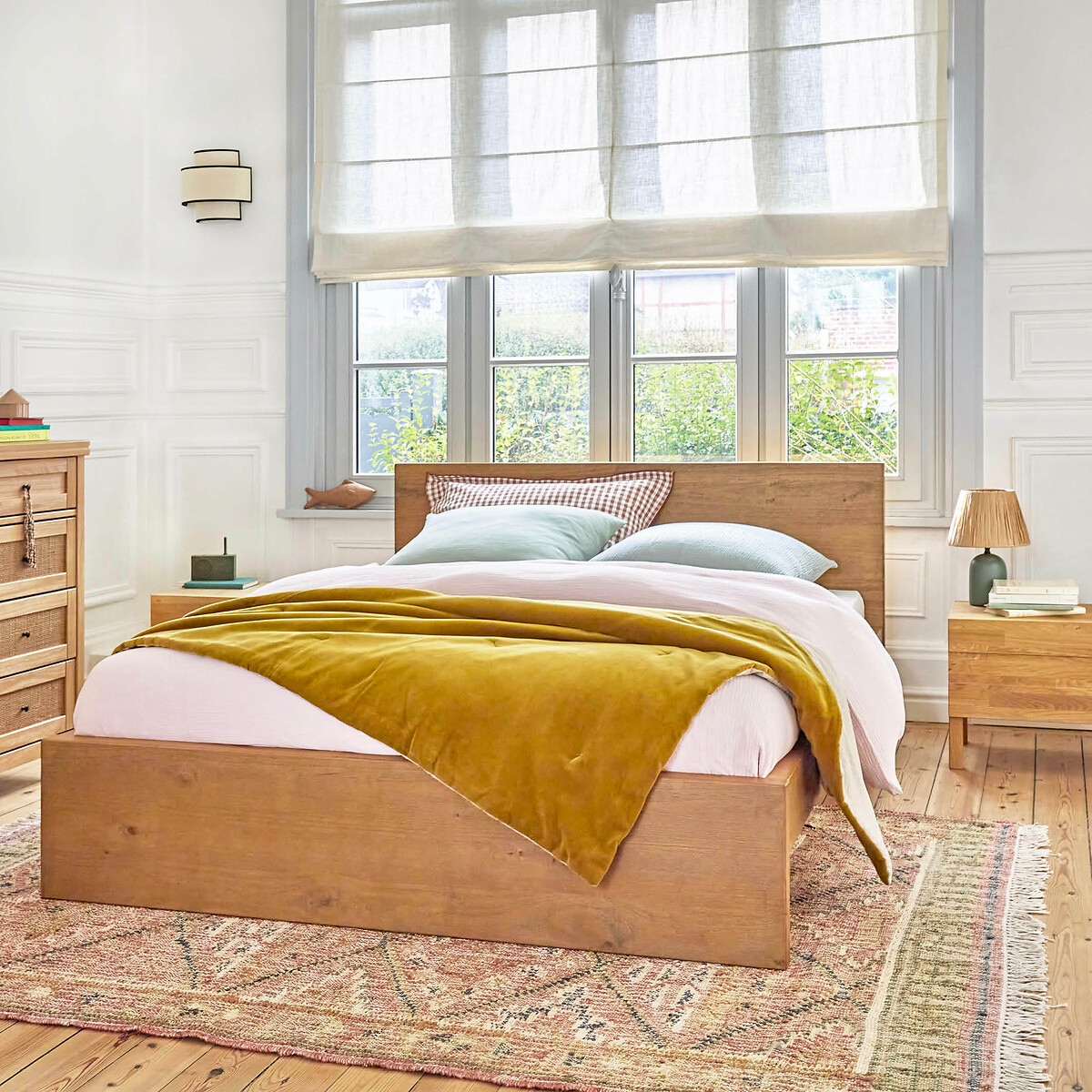 Bed in geborsteld massief grenen, Lunja donker hout, LA REDOUTE INTERIEURS