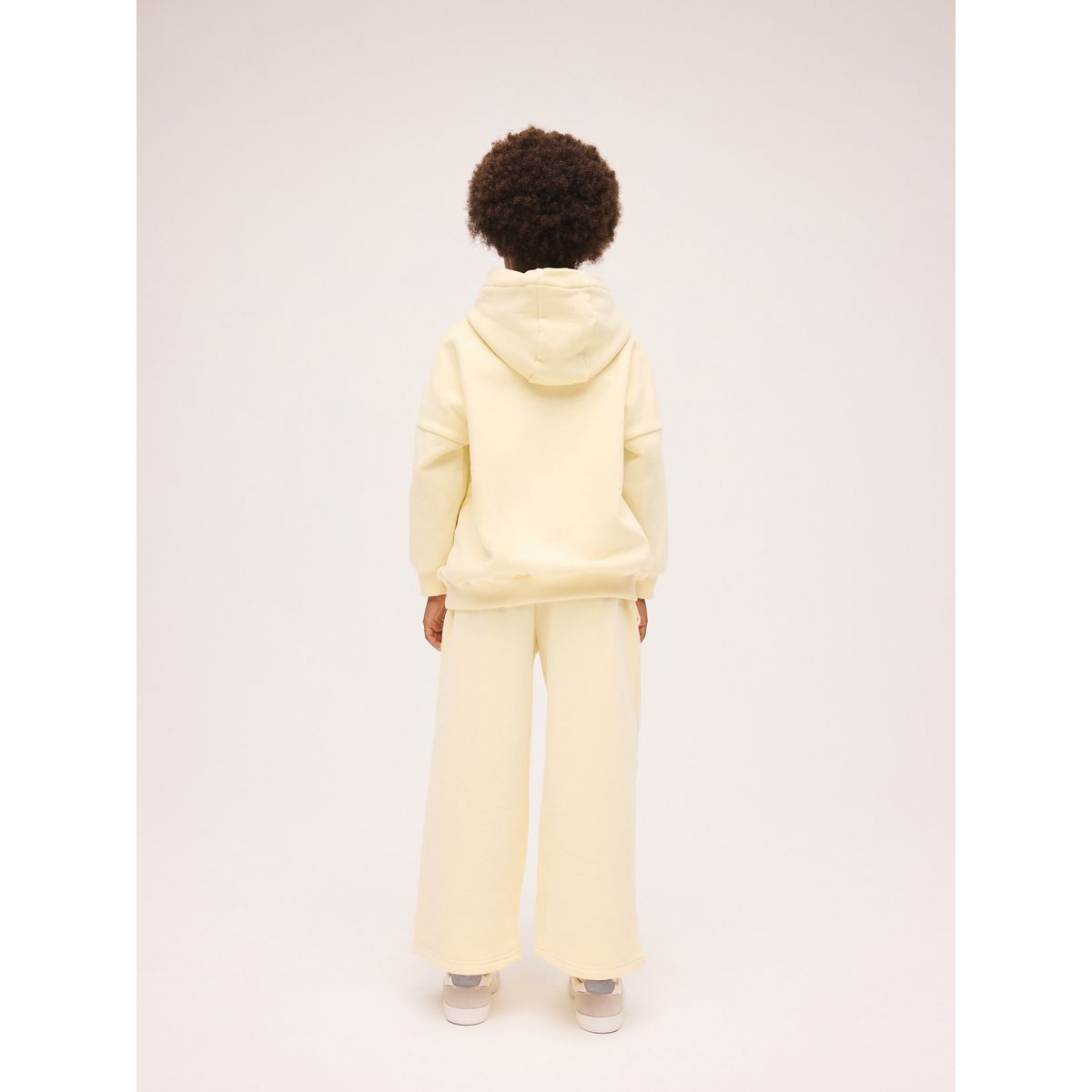 Sweat à capuche détails brodés jaunes, NEXT