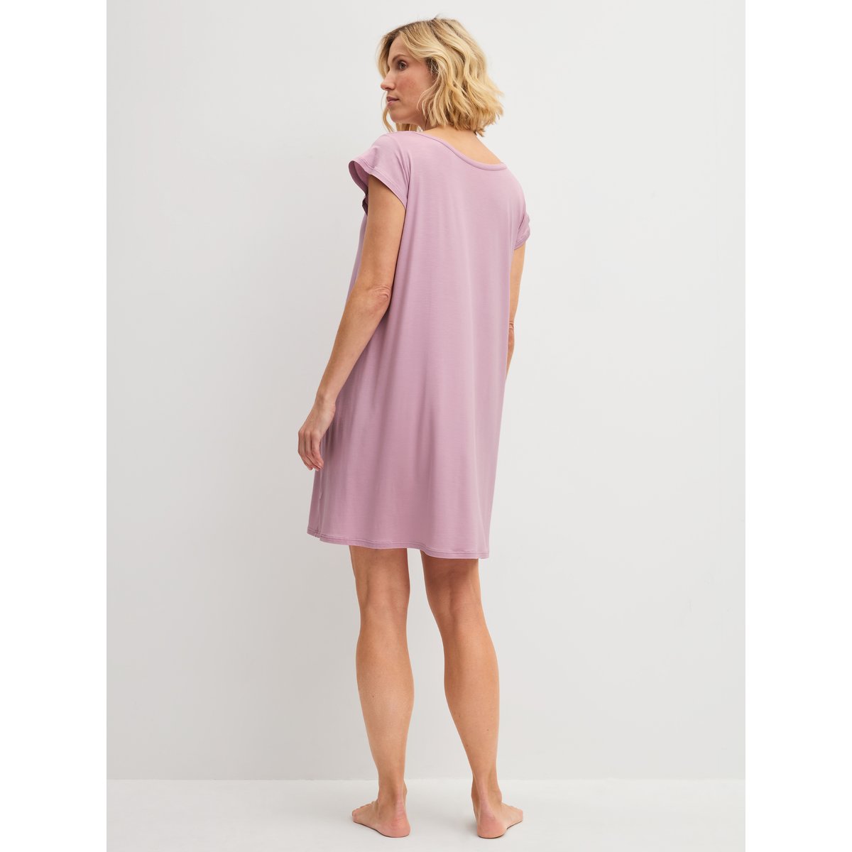 Chemise de nuit à manches courtes, longueur 90 cm manches courtes Modal DEEPSLEEPWEAR BALANCING dawn pink, CALIDA