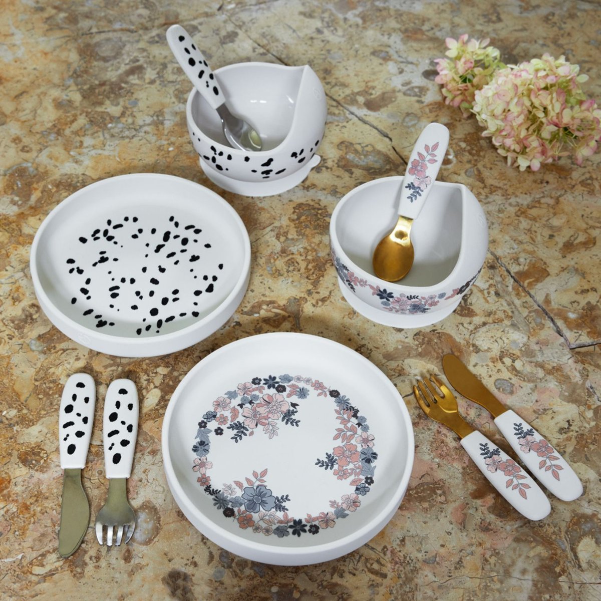 Set assiette et couverts blanc, bleu, rose, ELODIE DETAILS