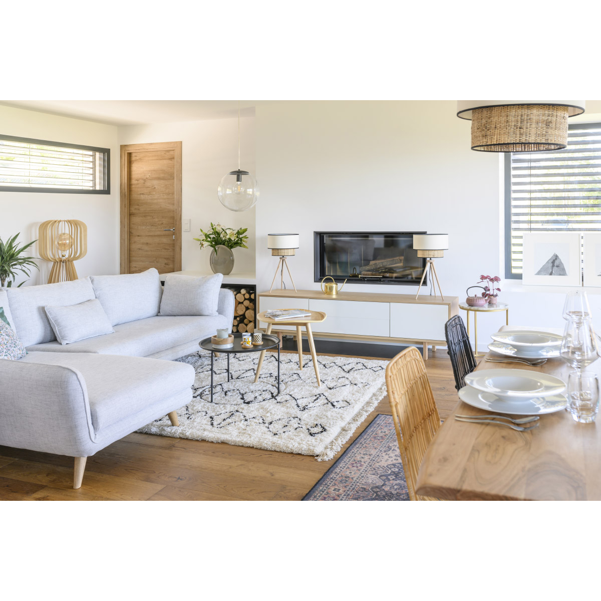 Canapé d'angle gauche scandinave 5 places en tissu gris clair chiné et bois clair CREEP gris clair, MILIBOO