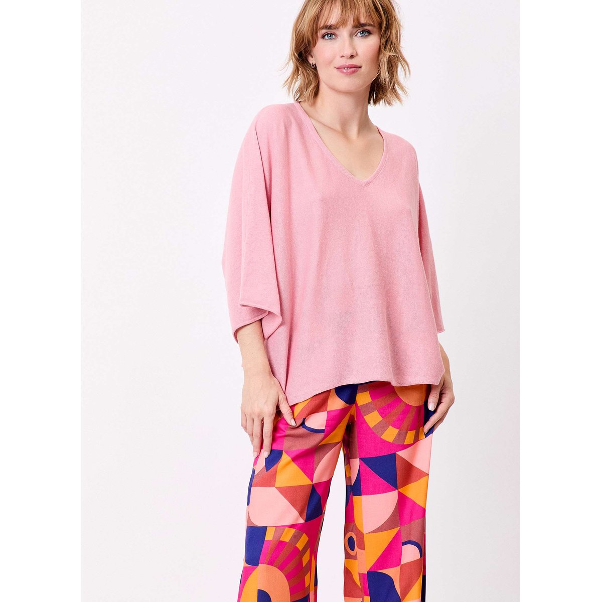 Pull uni en maille fine et légère AMIL rose poudre, LA FIANCÉE