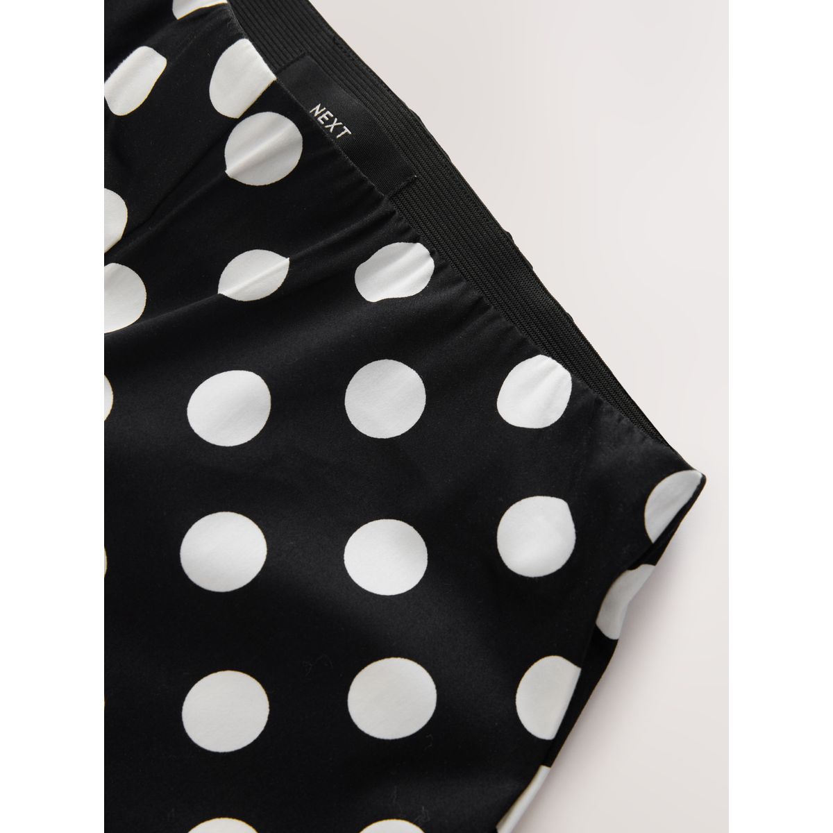 Pantalon capri court noir/blanc à pois, NEXT