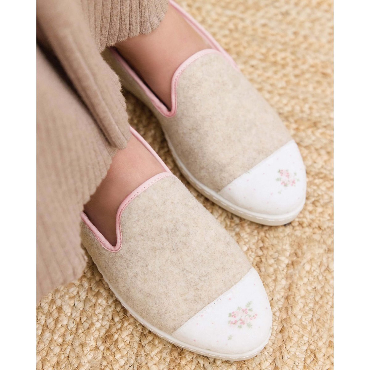 Chaussons collab' Tartine & Chocolat beige, ANGARDE