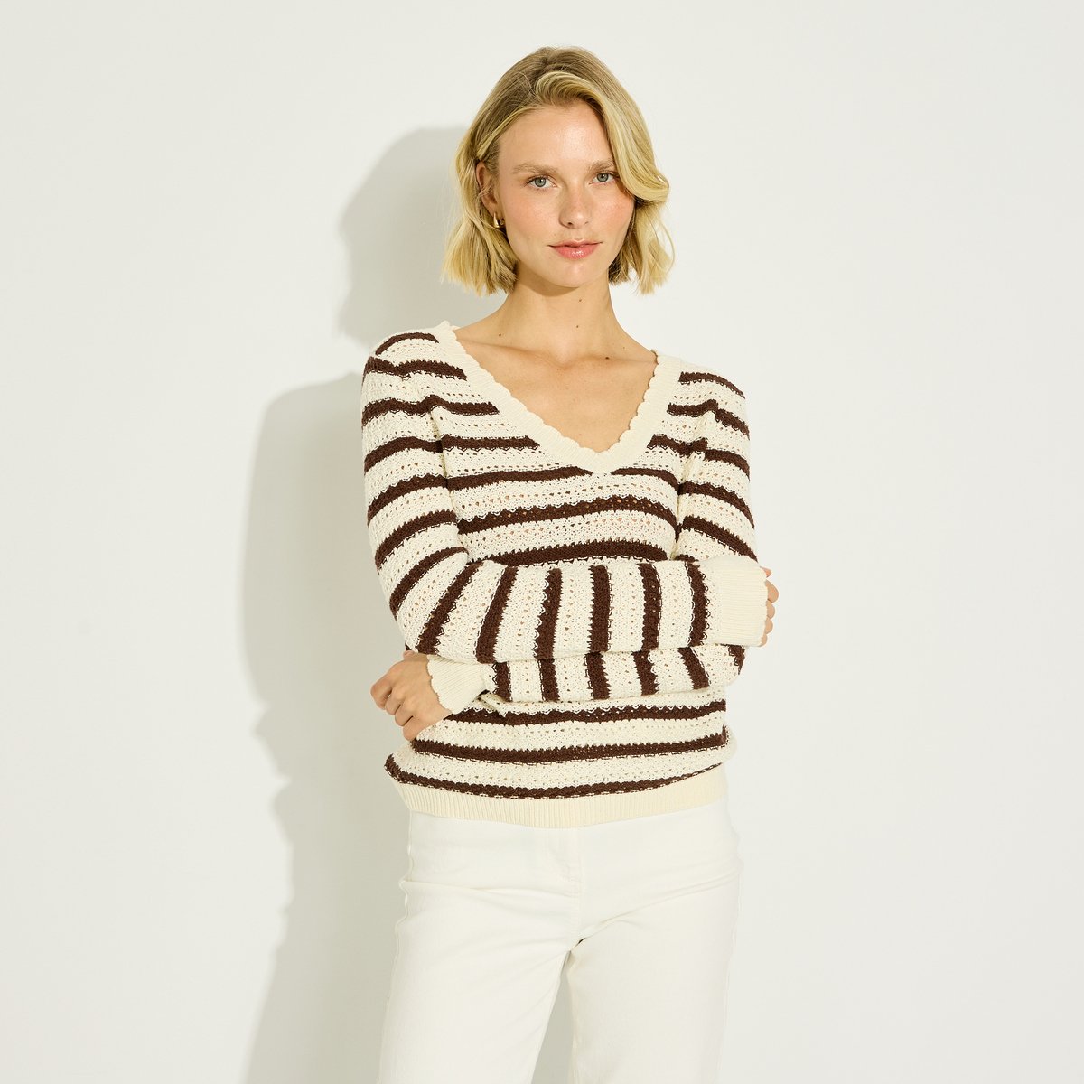 Pull rayé en maille ajourée marron chocolat, GRAIN DE MALICE