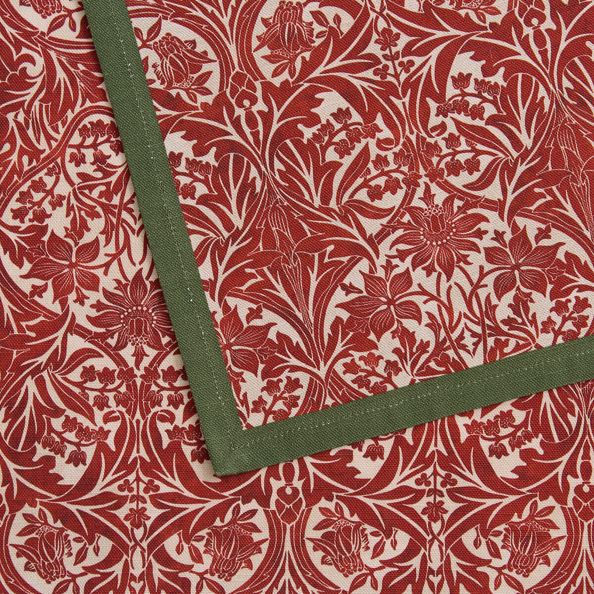 250cm Bluebell Red & Green Table Runner red, MORRIS & CO.