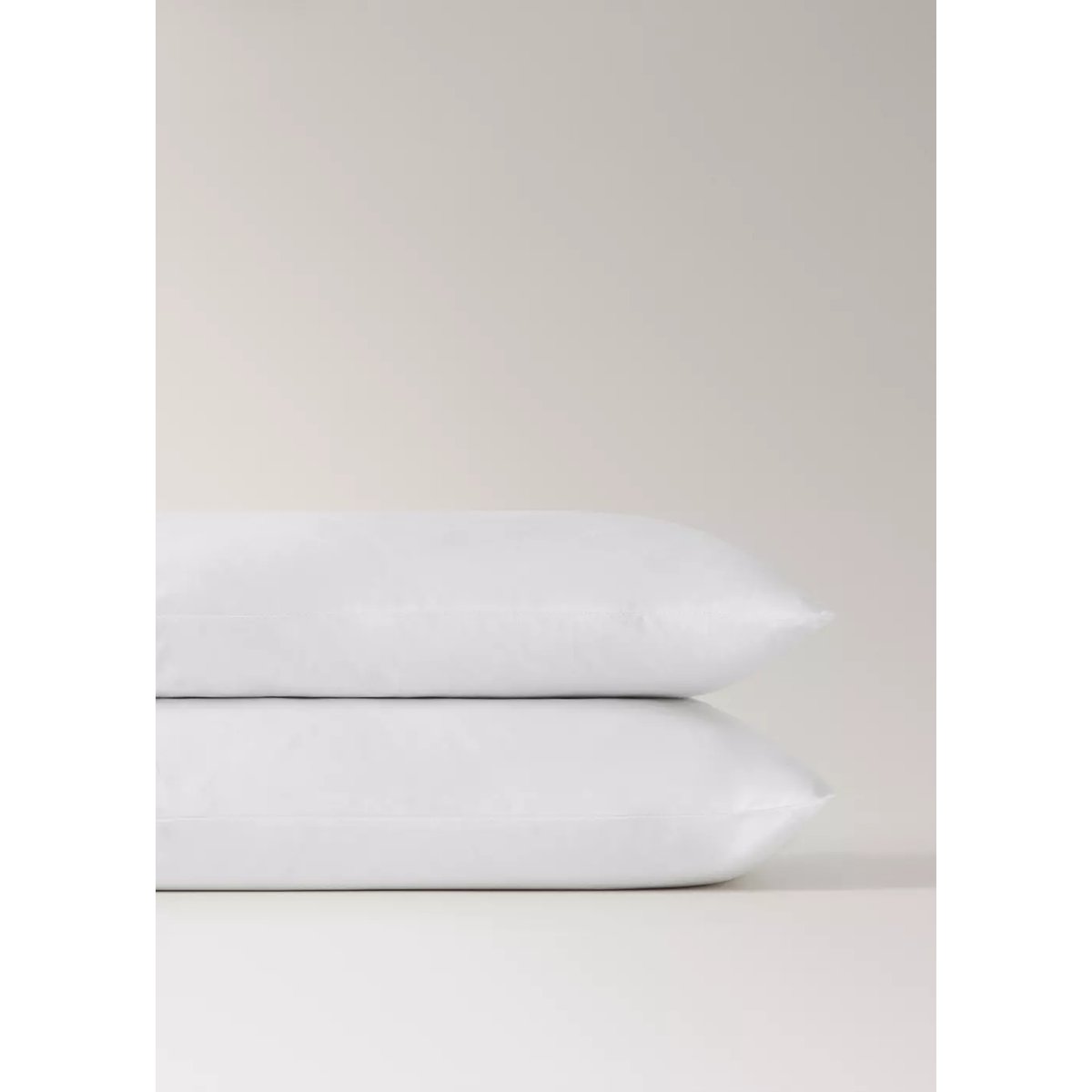 Deux taies d'oreiller percale de coton 200 fils overlock contraste 50x75 cm bleu encre, MANGO HOME