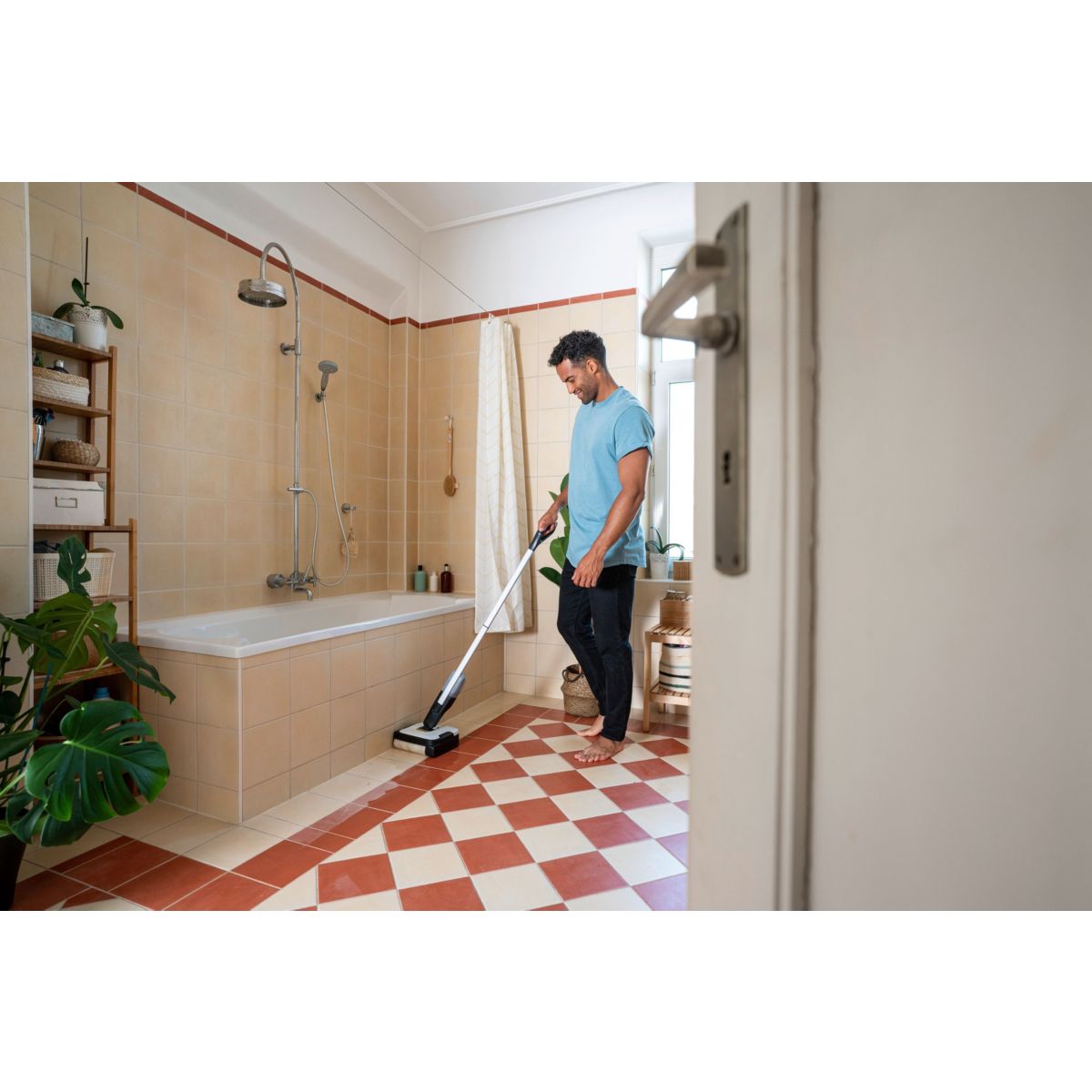 Aspirateur laveur FC 2-4 sans fil couleur unique, KARCHER