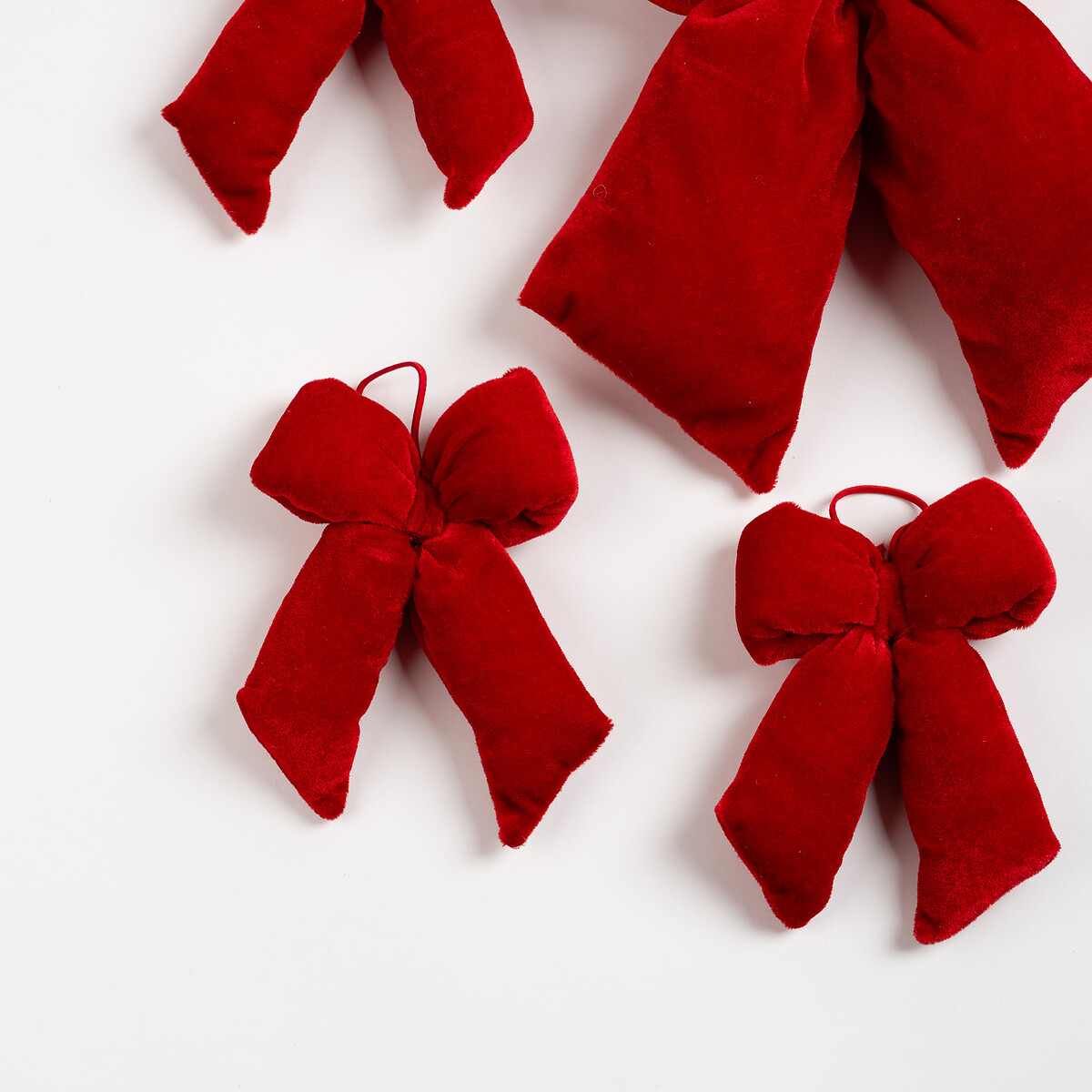 6pc 37cm Velvet Bow Topper & Bow Tree Decorations in Red red, SO'HOME