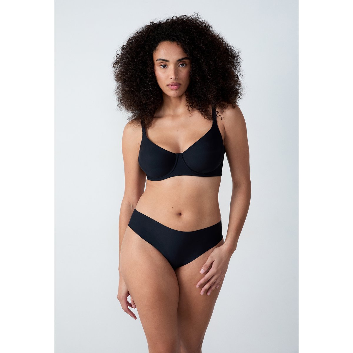 Soutien-gorge corbeille minimizer PURE FIT noir, ETAM