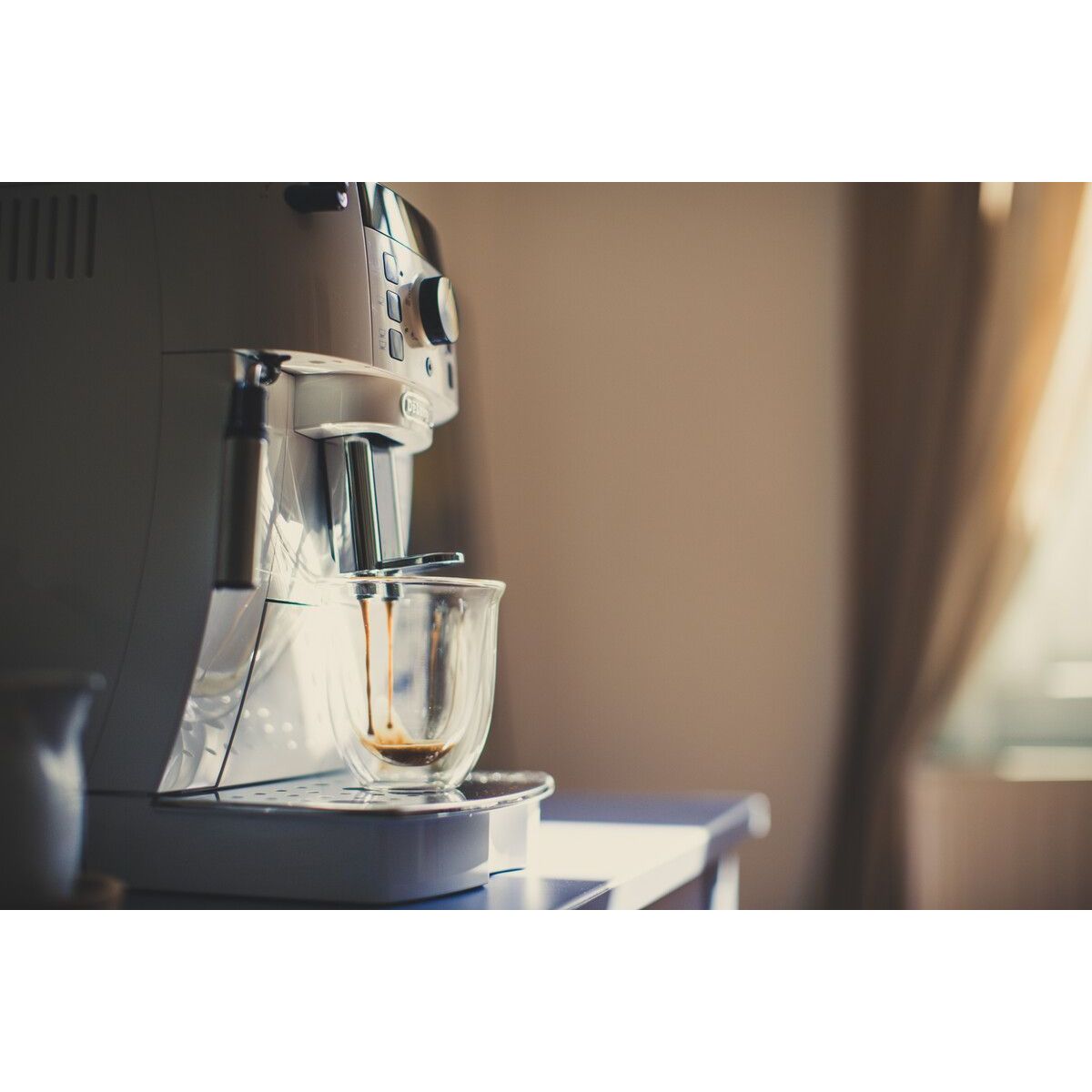 Expresso Broyeur Magnifica S ECAM21.117.W S11 blanc blanc, DELONGHI