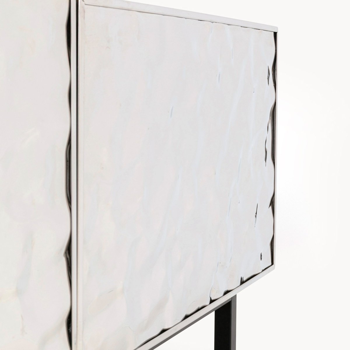 Meuble TV en acier texturé, CARINO argent, KARE DESIGN