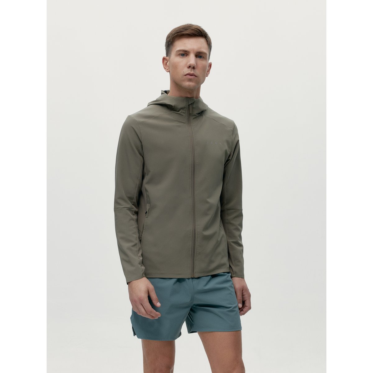 Veste de sport zippée Performance Athleisure SITTANG brun, BORN