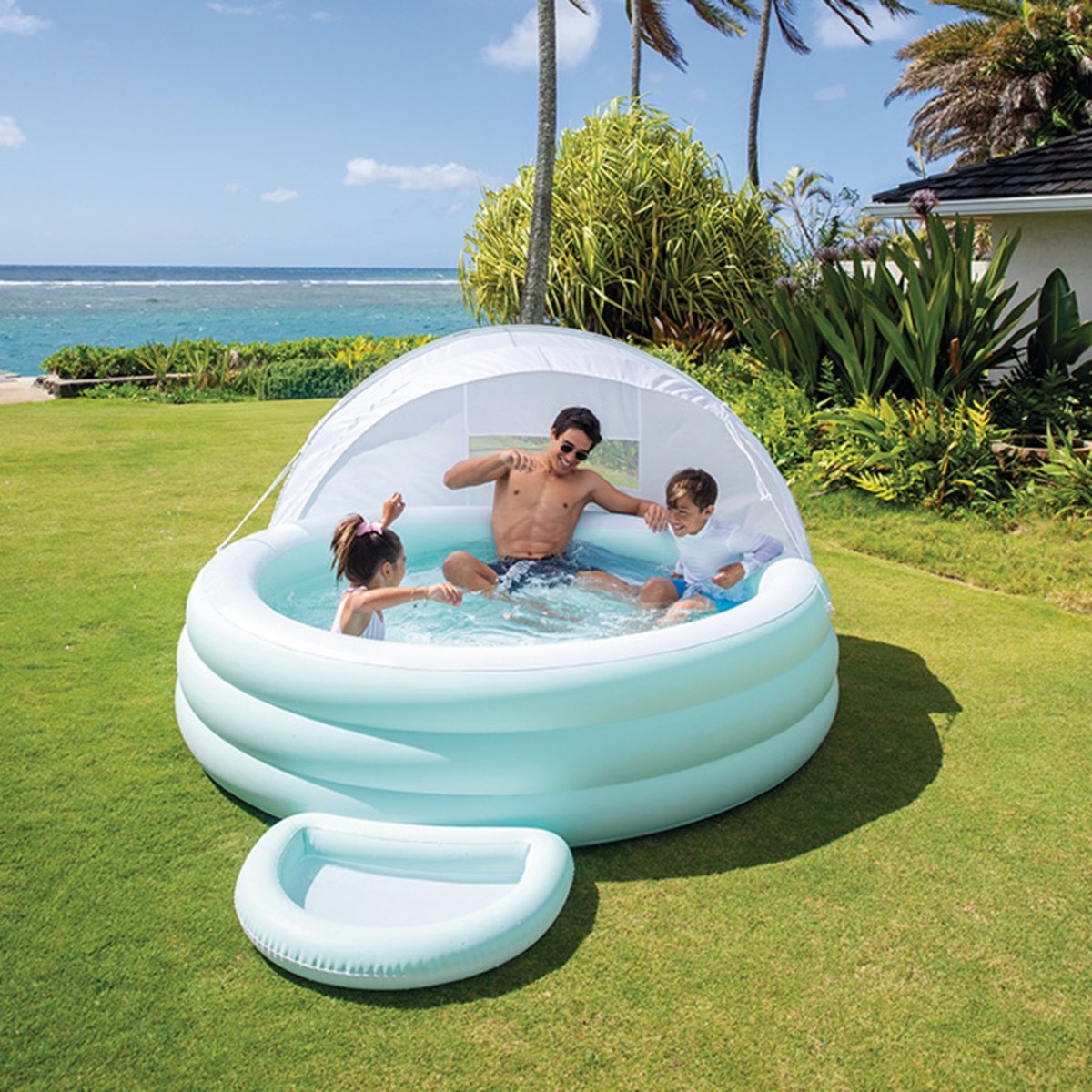 Petite piscine pastelle avec ombrelle bleu et blanc, INTEX