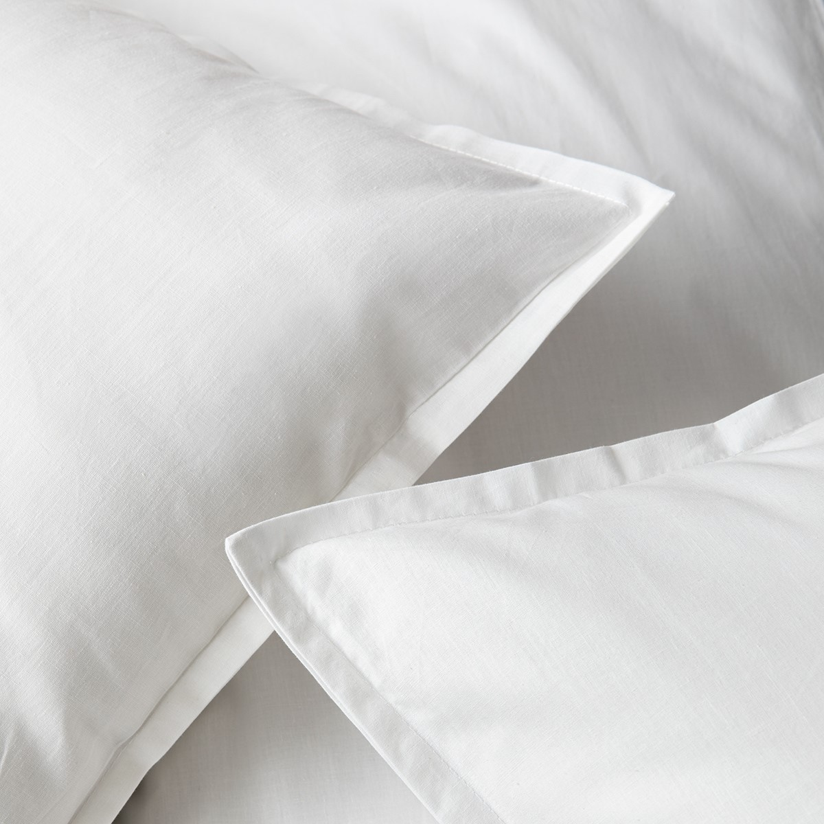Parure de lit en percale de coton 120 fils- Taies carrées blanc, COTTON & CO