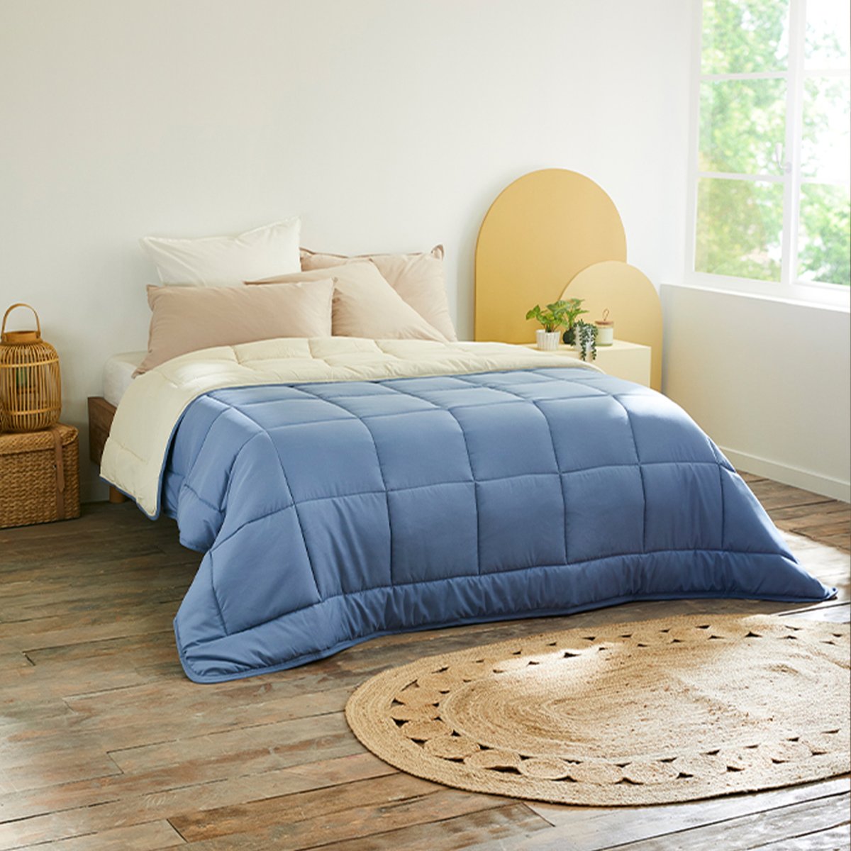 Couette légère réversible bicolore en microfibre 200 gr/m² bleu pétrole, TOISON D OR