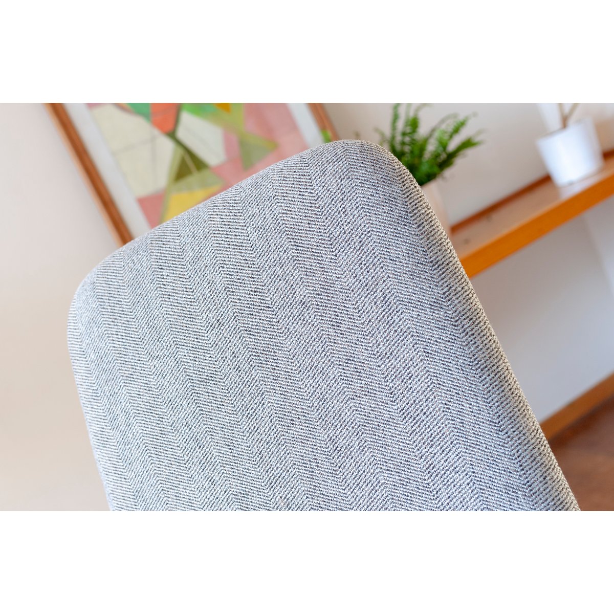 Chaise en tissu ESTELLA bois foncé, PRODUIT INTERIEUR BRUT