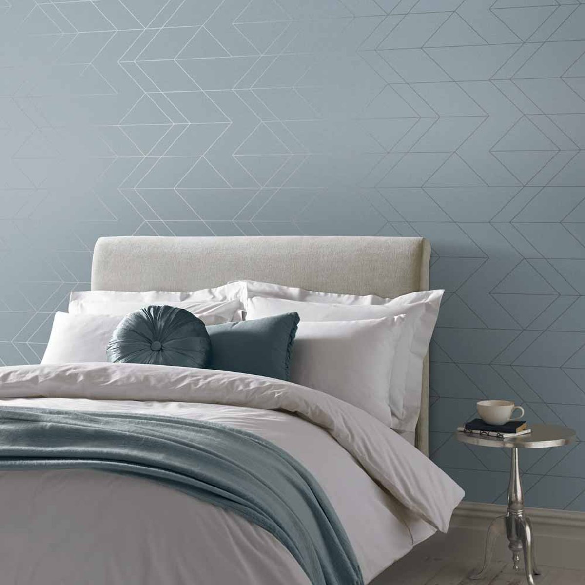 Papier peint Balance Deep Sky bleu, GRAHAM ET BROWN