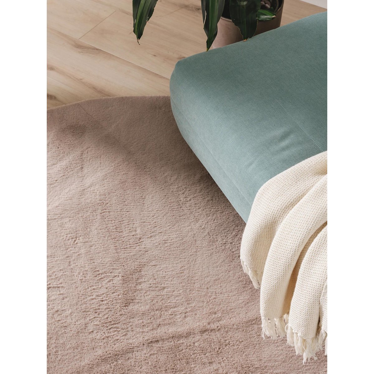 Tapis à poils longs FURRY taupe, BENUTA