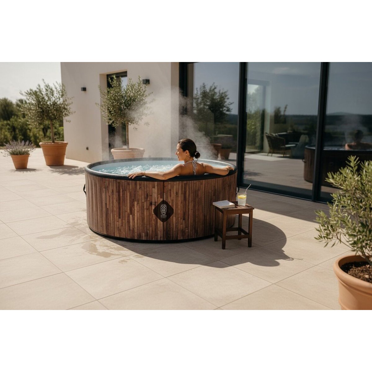 Spa gonflable chauffant & massant imitation bois couleur unique, COCO SPA