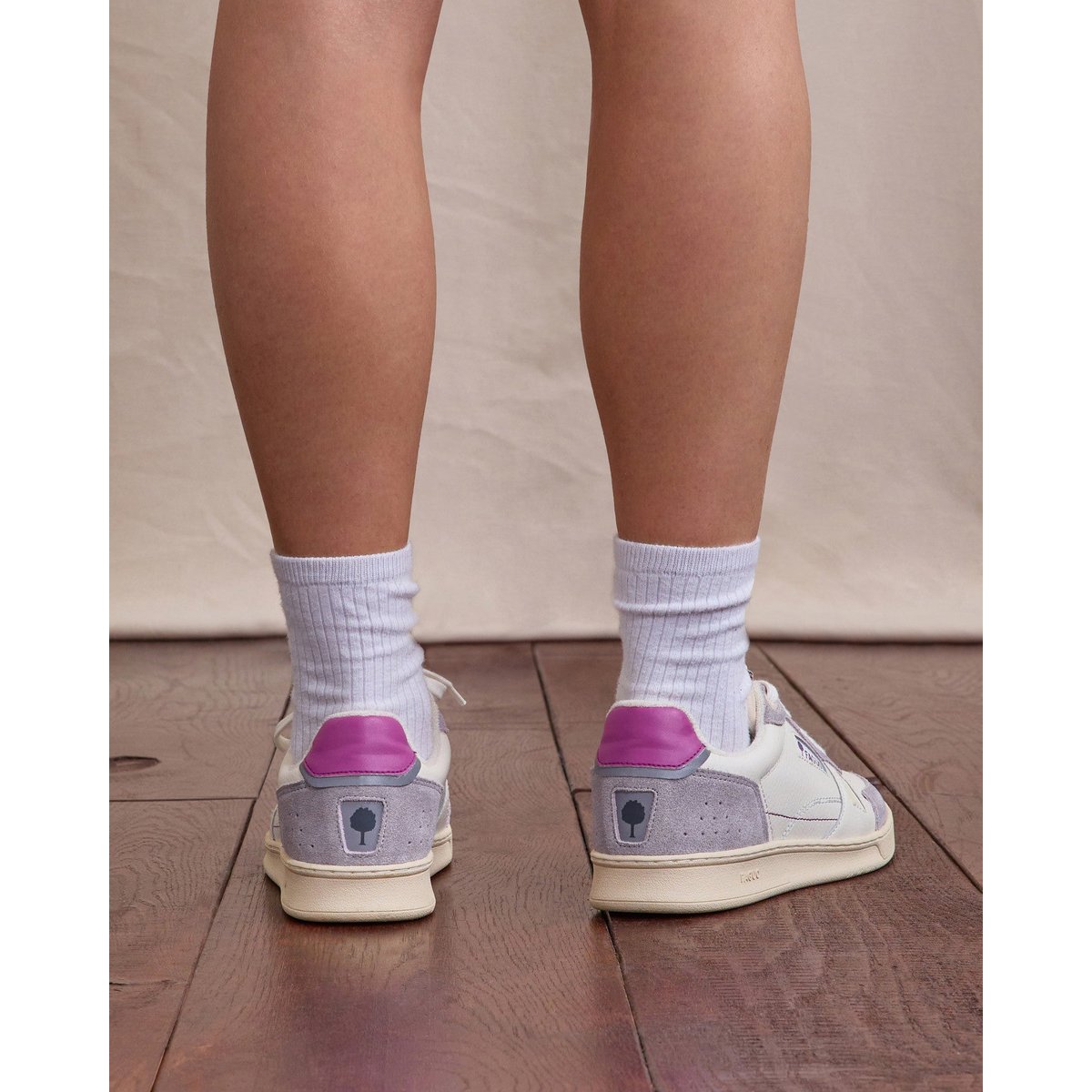 Baskets basses cuir suede COMMUTE 1 blanc et rose grisé, FAGUO