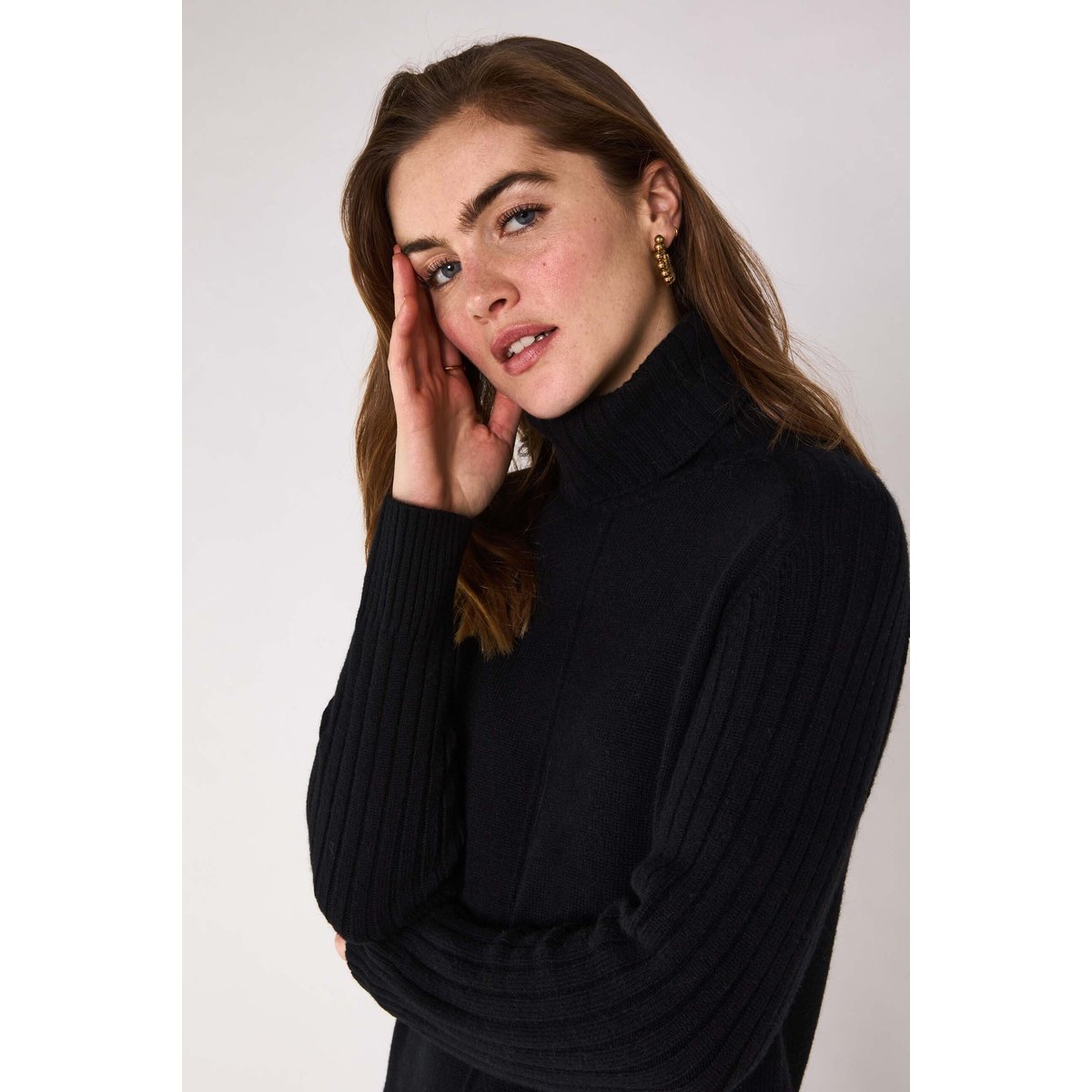 Robe pull en laine et yack BELLA noir, Maison 123